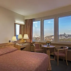 3* מלון Hotel Budapest